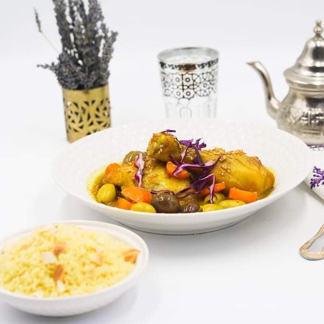 Tajine de poulet aux olives et citron